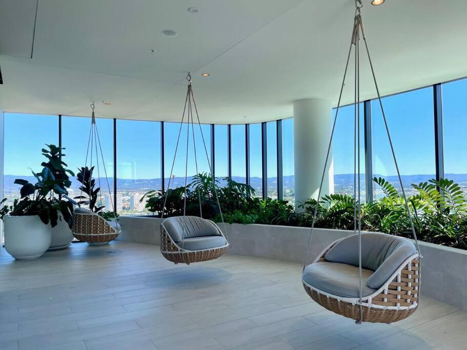 Brand New Luxury Oceanview 2beds 40f Apartment Gold Coast