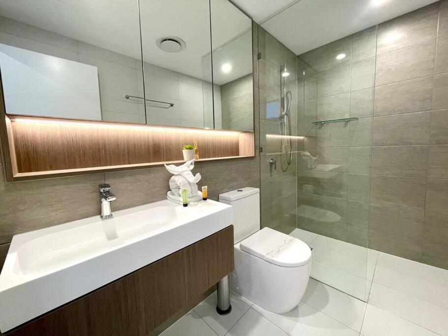Brand New Luxury Oceanview 2beds 40f *
