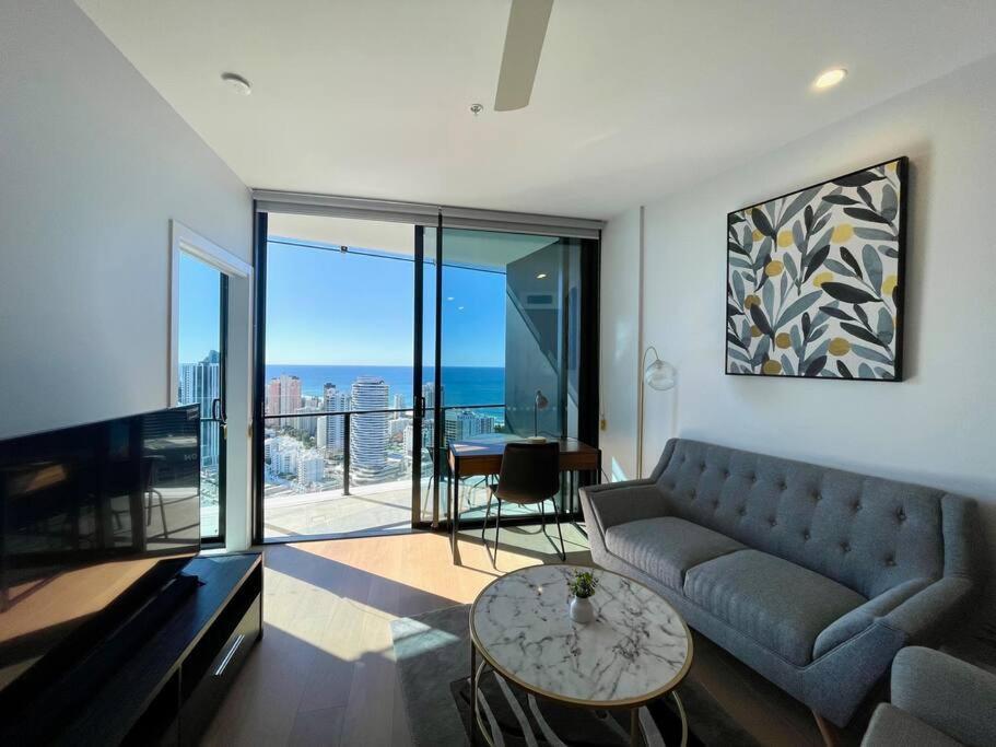 Brand New Luxury Oceanview 2beds 40f