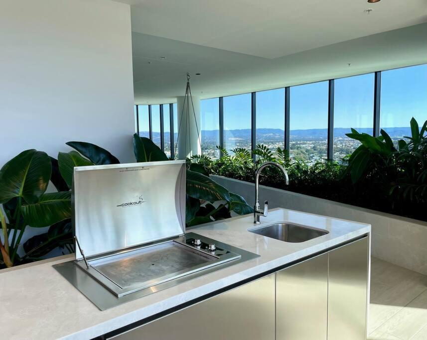 Brand New Luxury Oceanview 2beds 40f * Gold Coast